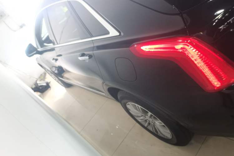 Used Cadillac XT5 2018 25T Luxury Model