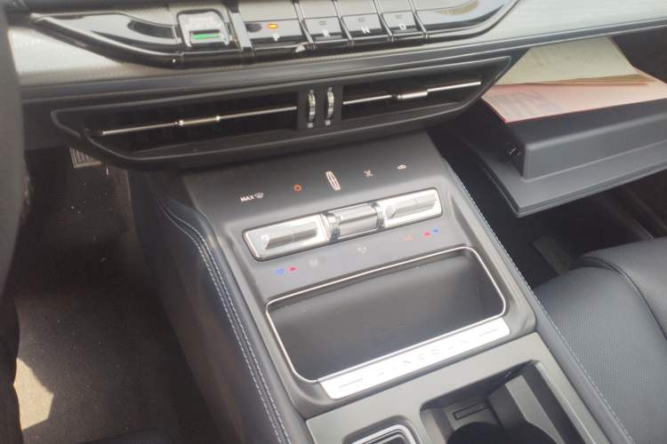 Used Lincoln Z 2024 2.0T Two-Wheel Drive Luxury Hybrid Version Gear Lever