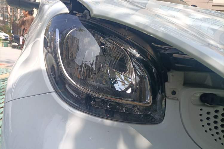 Used smart forfour 2016 0.9T 66 kW Pioneer Edition