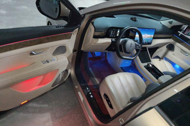 Used Hima AITO M7 2022 1.5T Rear-Drive Comfort Edition
