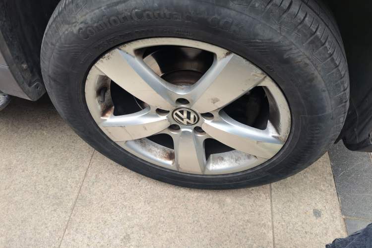 Used Volkswagen Tiguan 2013 1.8 TSI Automatic Two-Wheel Drive Comfort Edition Right Front Wheel Hub
