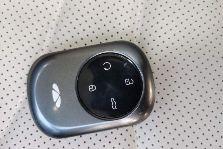 Used Chery Fengyun T9 2024 120 Long-Range Flagship Version 7 Seats Ternary Lithium