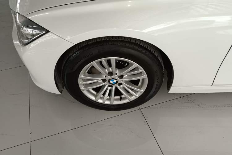 Used BMW 3 Series 2015 320Li Fashion Model
