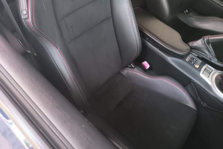 Used Subaru BRZ 2015 2.0i Manual Model