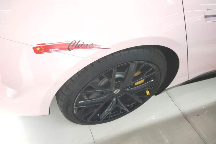 Used Xiaomi Auto SU7 2024 Four-Wheel Drive Ultra-Long Range Advanced Intelligent Driving Max Edition