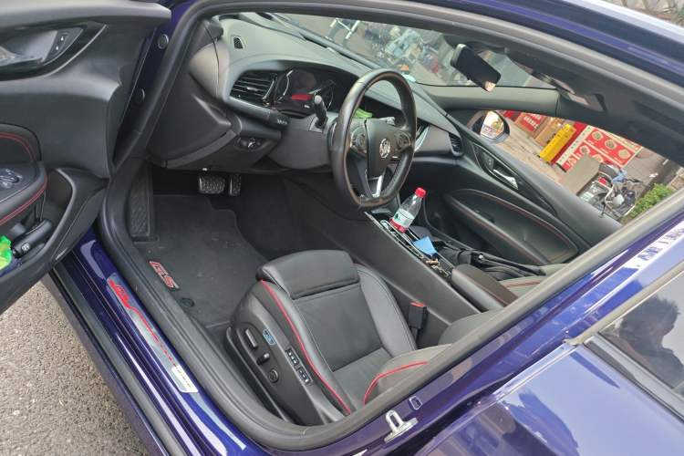 Used Buick Regal 2023 GS Prestige Model
