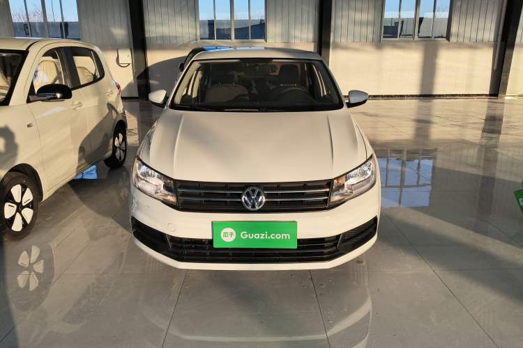 Used Volkswagen Santana 2016 1.6L Manual Fashion Edition Exterior 1