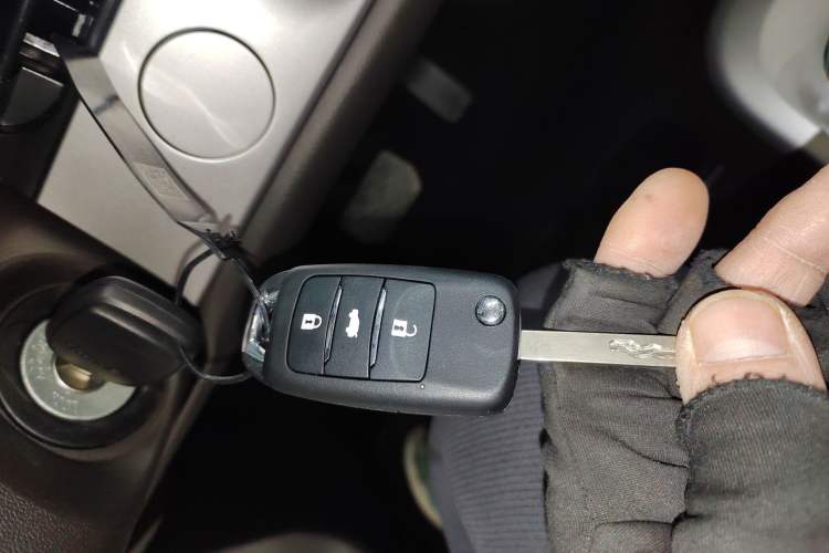 Used CHANGAN NEVO Lumin 2026 Model Treasure Edition 205km Passionate Beige Ningde Interior 1