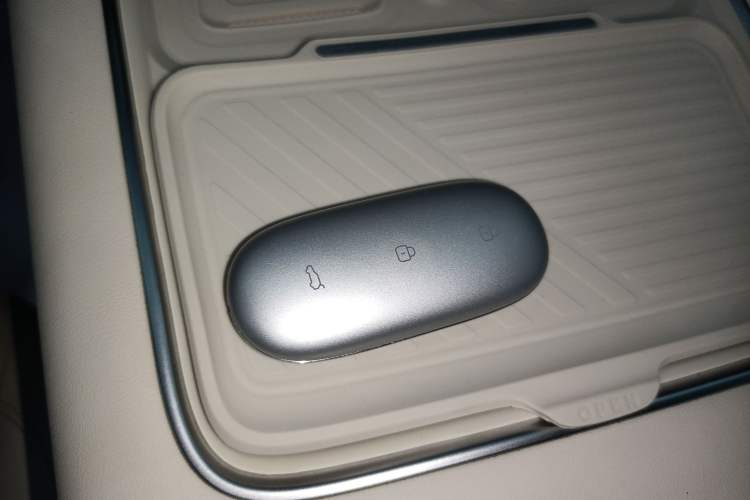 Used Li Auto L8 2023 Pro Model