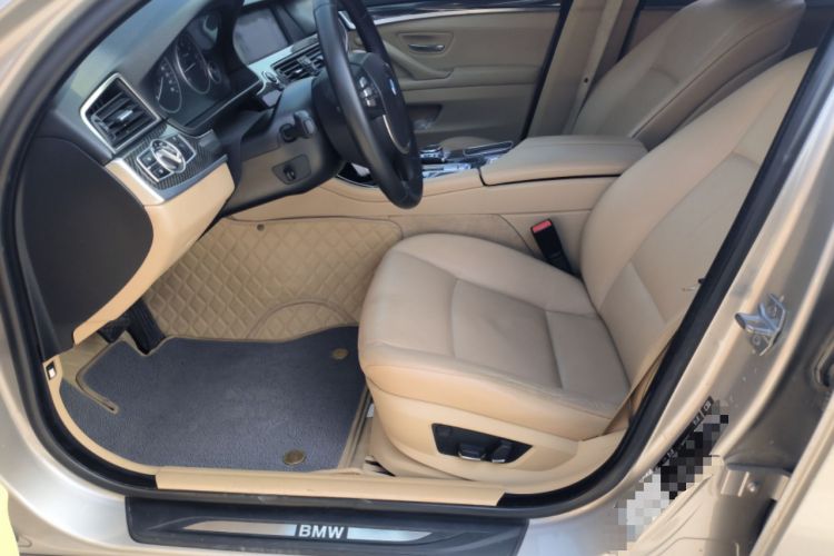 Used BMW 5 Series 2013 525Li Luxury Model
