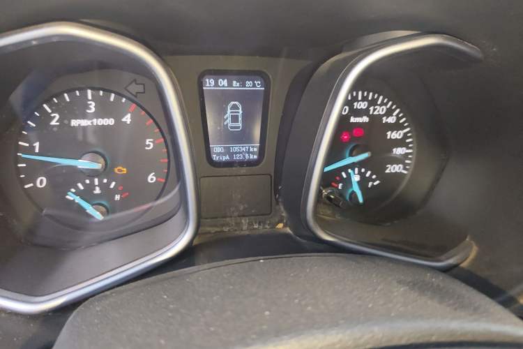 Used Zxauto Terralord 2018 2.5T Two-Wheel Drive Luxury Version Standard Double Odometer Close Up