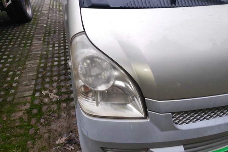 Used Wuling Rongguang 2011 1.2L Base Version
