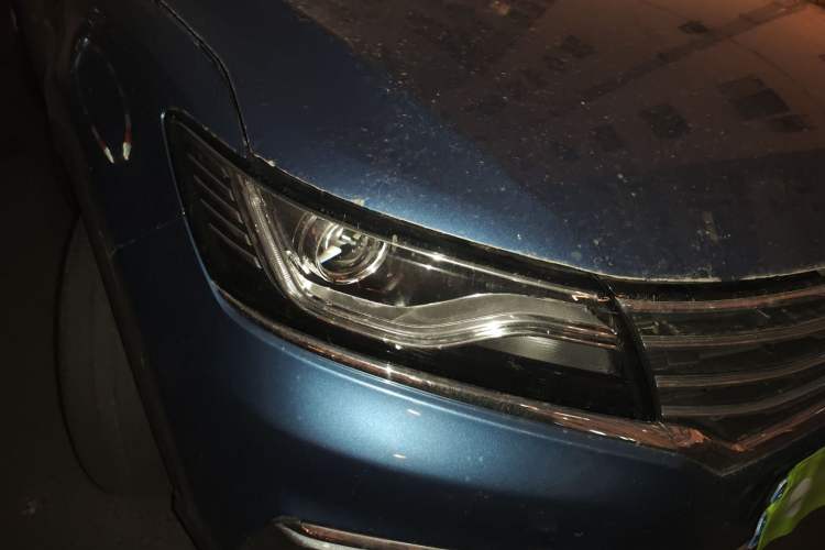 Used Roewe RX5 2018 20T Two-Wheel Drive Manual Internet Smart Edition
