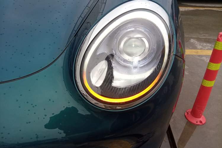 Used ORA Good Cat 2021 400km Standard Range Venus Edition Lithium Iron Phosphate Left Front Headlight