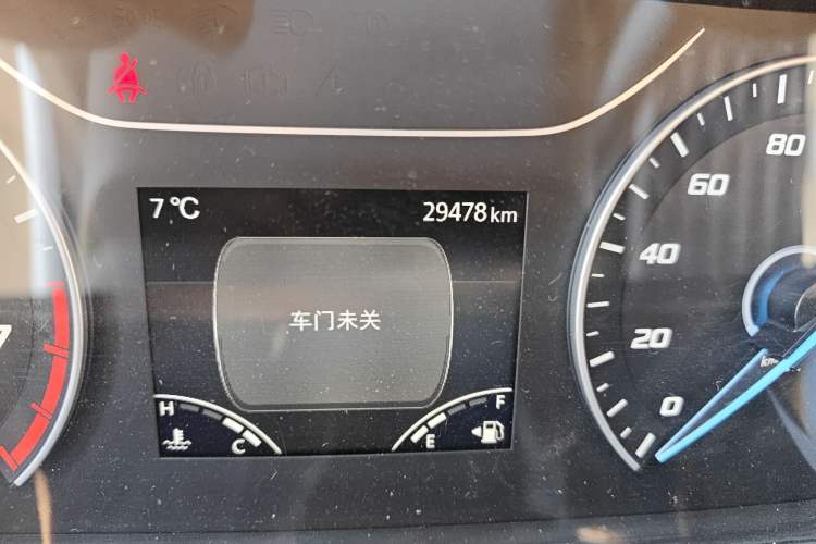 Used Ford Transit 2023 2.0T Gasoline Manual-Transmission Multi-Purpose Commercial Vehicle Mid-Drive Mid-Roof 5/6 Seats Odometer Close Up