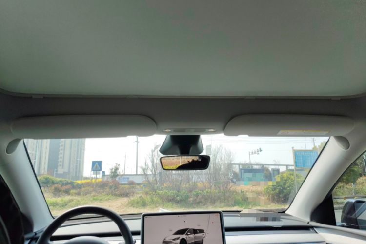 Used Tesla Model Y 2024 Long-Range All-Wheel-Drive Version