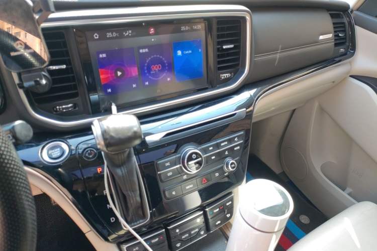 Used GAC Trumpchi M8 2018 320T Luxury Edition Audio And AC Panel