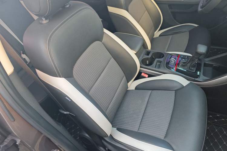 Used Qoros 5 2017 1.6T Automatic Prestige Model
