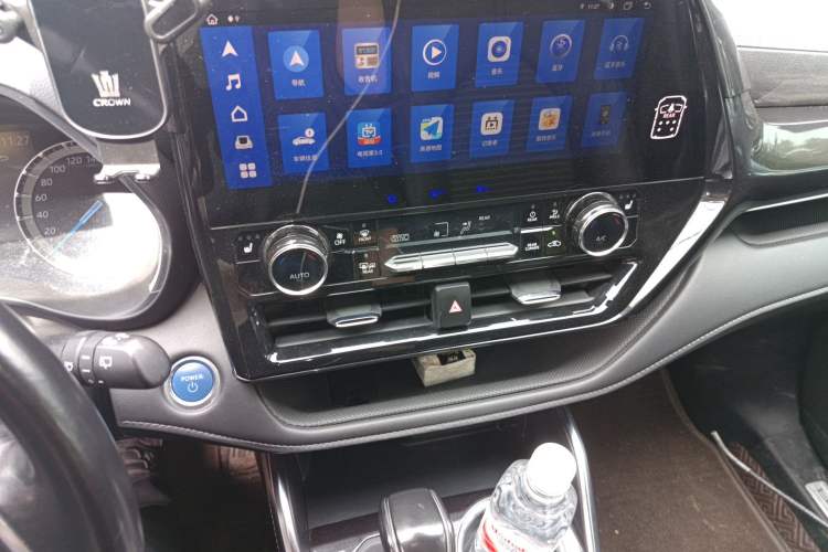 Used Toyota Crown Kluger 2021 2.5L HEV Four-Wheel Drive Luxury Edition Audio And AC Panel