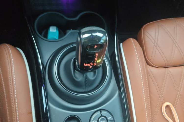 Used MINI Clubman 2023 Refresh 1.5T COOPER Connoisseur