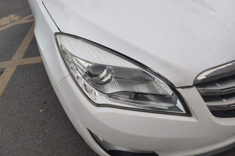 Used CHANGAN CS35 2016 1.6L Manual Luxury Model China V Standard