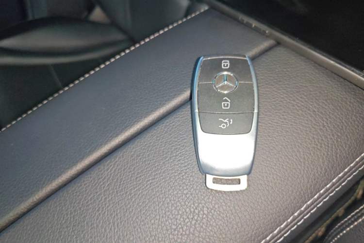 Used Mercedes-Benz GLC 2020 Facelifted GLC 260 L 4MATIC Dynamic Edition
