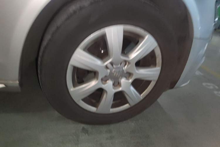 Used Audi A4L 2012 2.0 TFSI automatic standard version