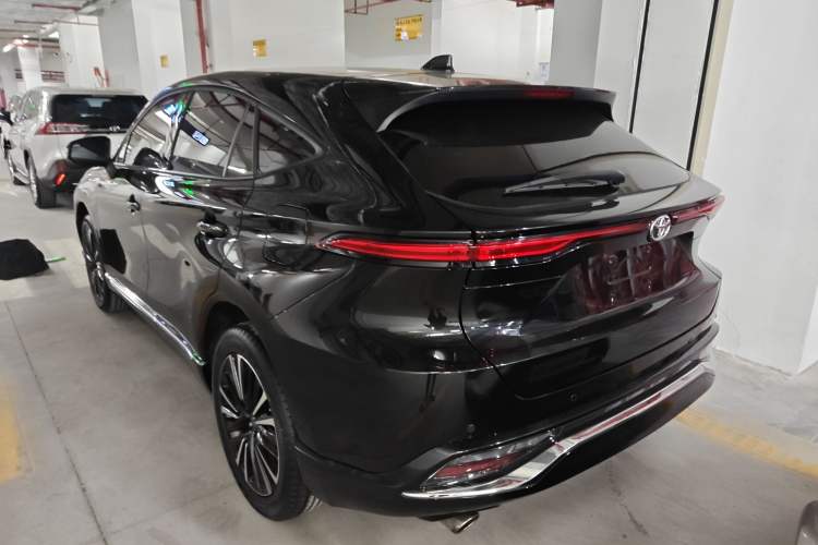 Used Toyota Venza 2022 2.0L CVT Two-Wheel Drive Prestige Edition Rear Left 45 Deg