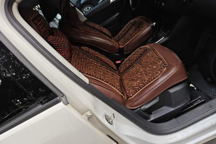 Used Volkswagen Tiguan 2016 300TSI Automatic Two-Wheel Drive Trend Edition Right Front Seat