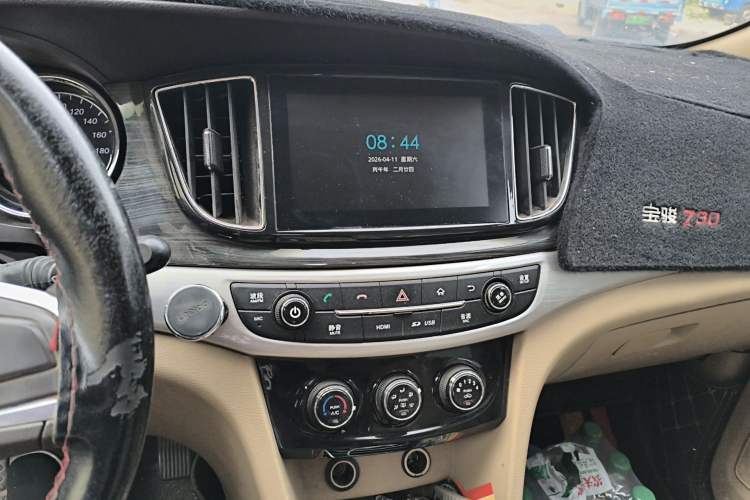 Used Baojun 730 2016 1.5T Manual Comfort Version 7 Seats Audio And AC Panel