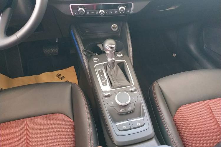 Used Audi Q2L 2021 35 TFSI Fashion Dynamic Model
