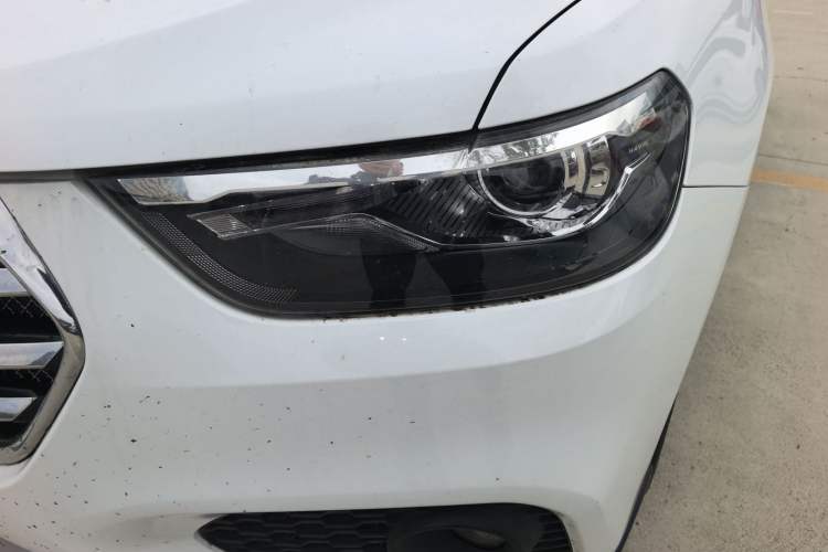 Used Haval H6 2017 Blue Label Sport Edition 1.5T Manual Two-Wheel Drive Elite Model Left Front Headlight