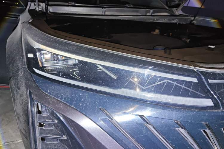 Used CHANGAN CS75 PLUS 2022 2nd Generation 1.5T Automatic Prestige Version Right Front Headlight