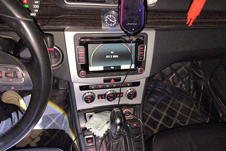 Used Volkswagen Magotan 2012 Facelift 1.8TSI Prestige Model Audio And AC Panel