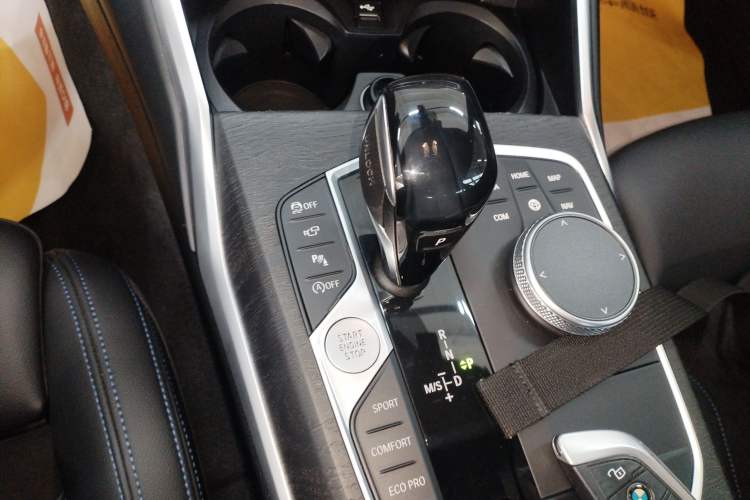 Used BMW 4 Series 2021 Restyled 425i M Sport Night Edition Gear Lever