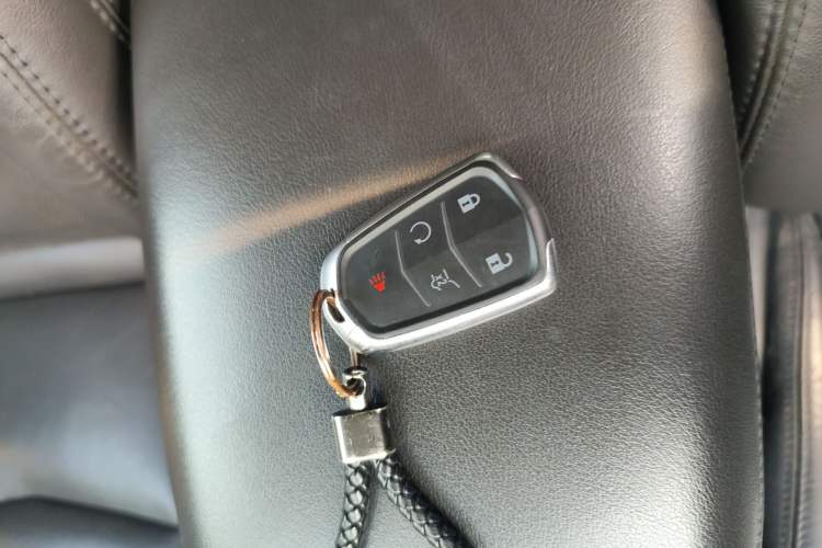 Used Cadillac XT5 2018 25T Luxury Model
