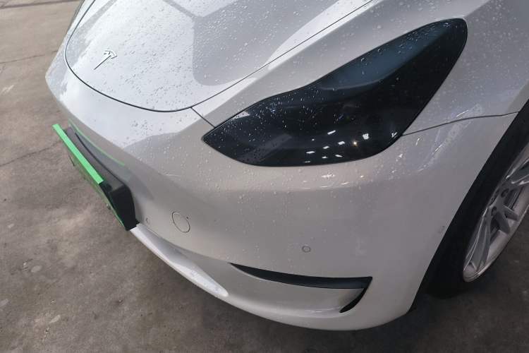 Used Tesla Model Y 2021 Long-Range All-Wheel-Drive Version