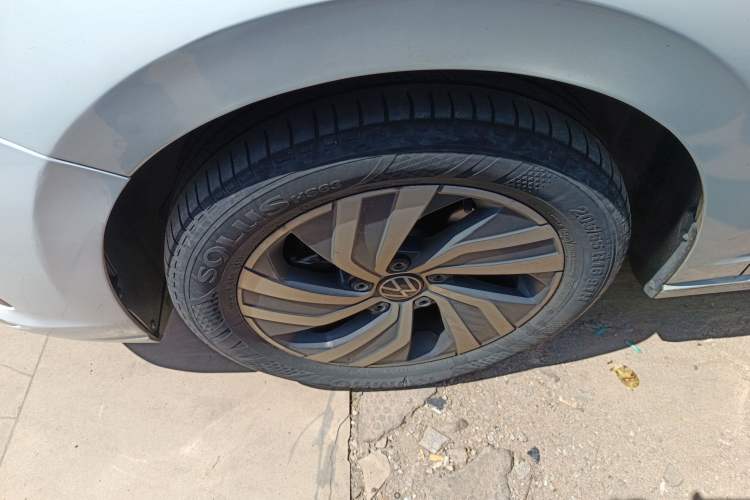 Used Volkswagen Bora 2023 200TSI DSG Enjoyment Edition Left Front Wheel Hub
