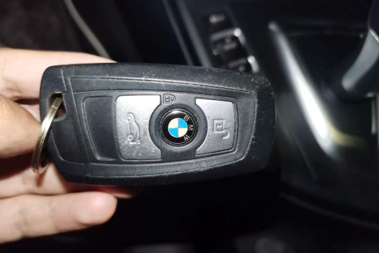 Used BMW 3 Series GT 2016 320i Fashion Model Vehicle Key