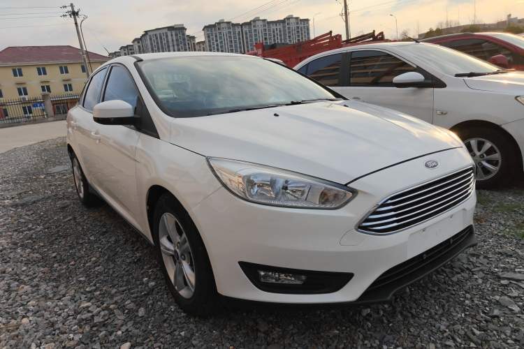 Used Ford Focus 2017 Sedan 1.6L Manual Comfort Plus SmartDrive Edition
