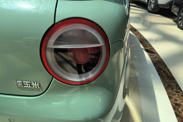 Used CHANGAN NEVO Lumin 2023 205km Xiangqin Version Right Rear Taillight