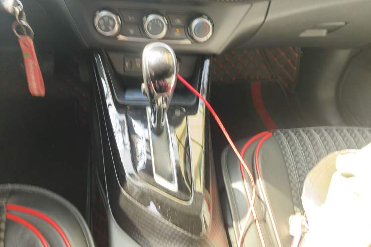 Used Nissan Lannia 2021 1.6L CVT Cool Edition Gear Lever