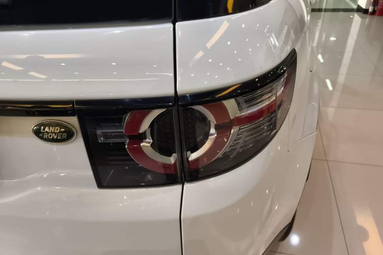 Used Land Rover Discovery Sport 2018 240 PS SE Version
