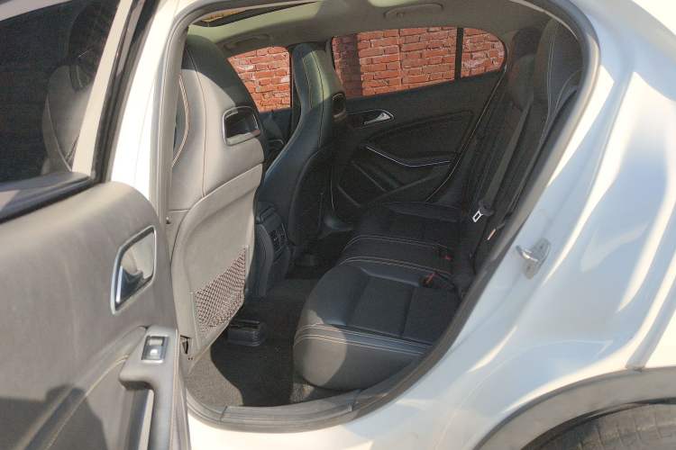 Used Mercedes-Benz GLA 2016 GLA 220 4MATIC Luxury Model