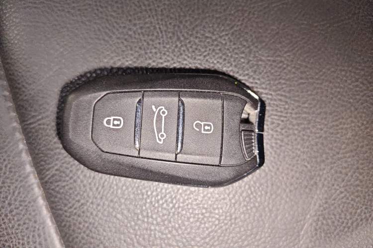 Used DS 5 2015 1.6T Luxury Edition THP160