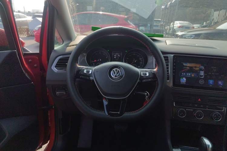 Used Volkswagen Golf Sportsvan 2016 230TSI Automatic Trend Edition