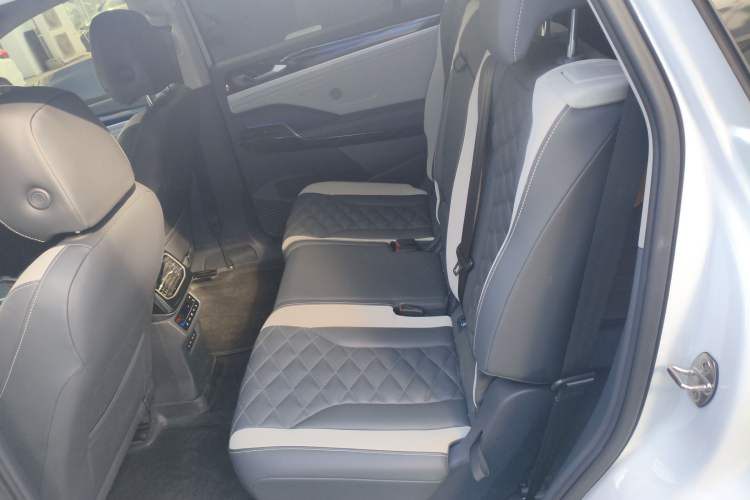 Used Volkswagen ID.6 CROZZ 2022 Long-Range PRO Edition
