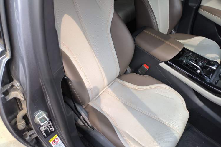 Used BYD Qin PLUS 2024 HONOR Edition DM-i 55KM Leading Model
