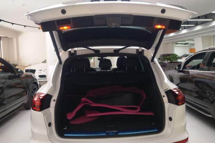 Used Porsche Cayenne 2016 Cayenne Platinum Edition 3.0T