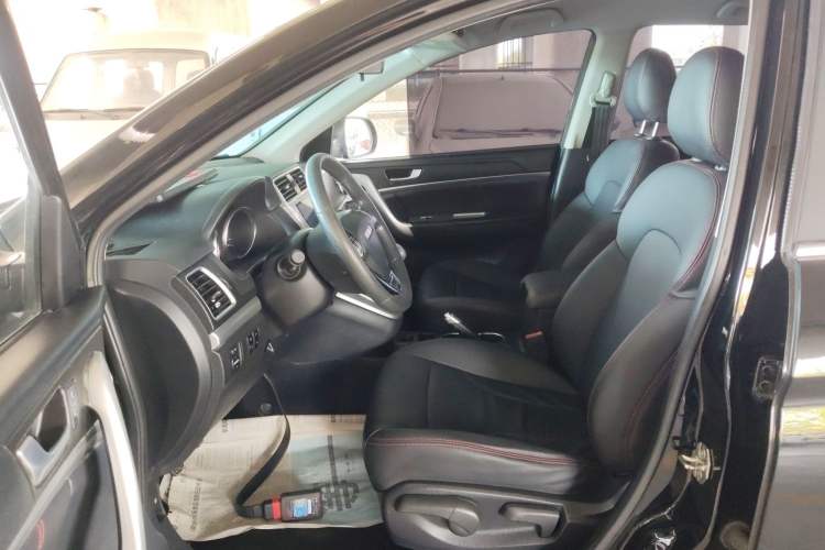 Used Haval M6 2019 1.5T Manual Two-Wheel Drive Urban Version China VI Standard Left Front Seat